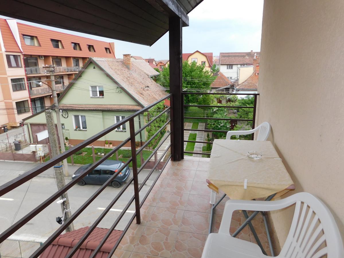 Garsoniera Luxury Apartment Sibiu Ngoại thất bức ảnh